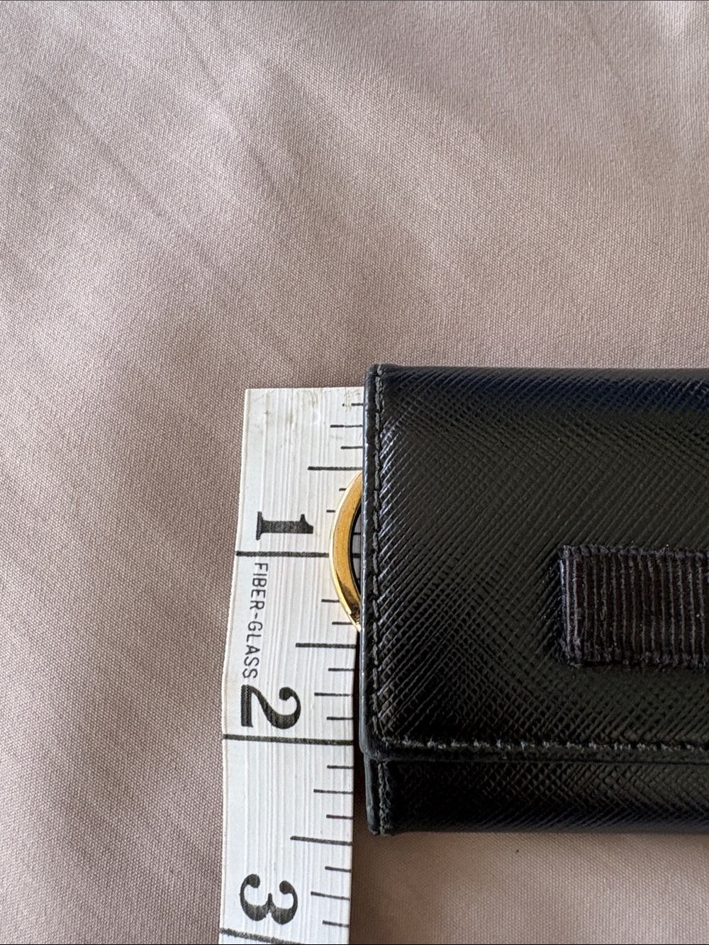 Salvatore Ferragamo Vara Bow Saffiano Leather 6 Key Holder Wallet Black Gold - Picture 10 of 15